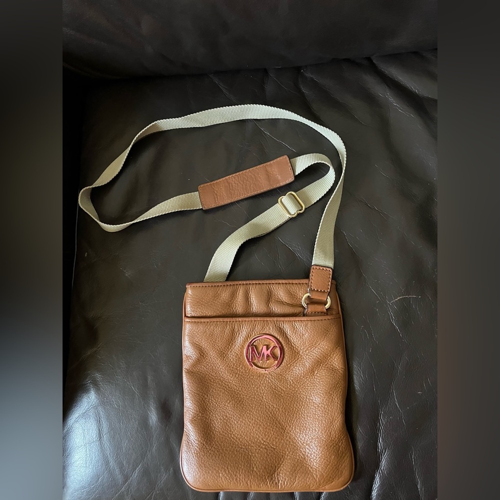 Michael Kors Swing pack
